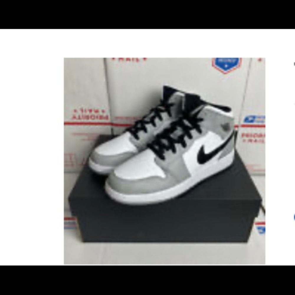 Nike Air Jordan mid light smoke gray